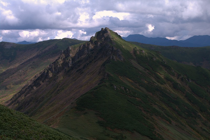03アンギラス山頂手前から.jpg
