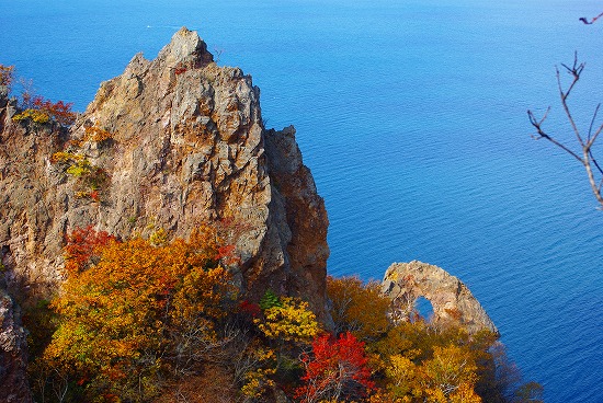 窓岩.jpg