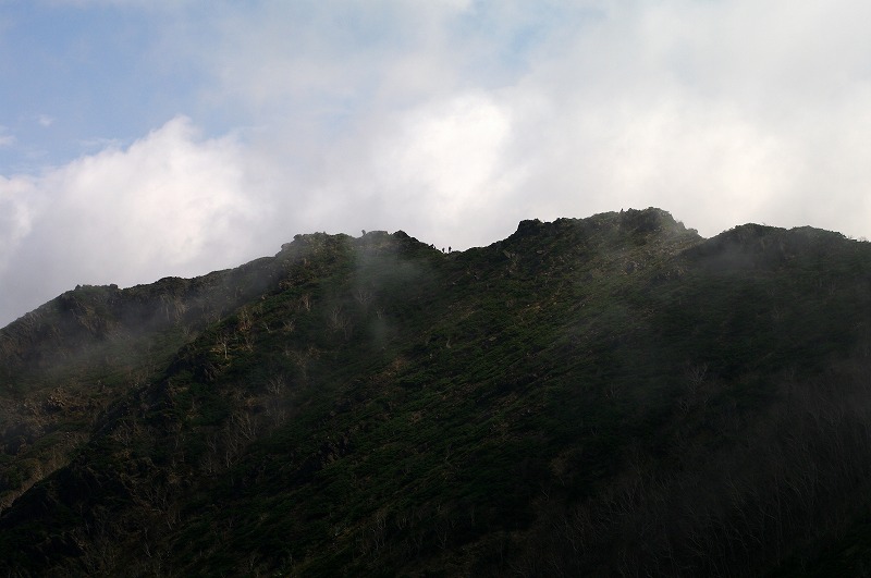 11スカイラインの登山者.jpg