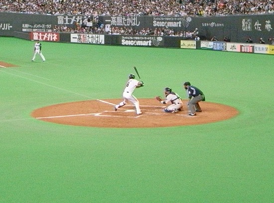中田初ヒット打つ寸前.jpg