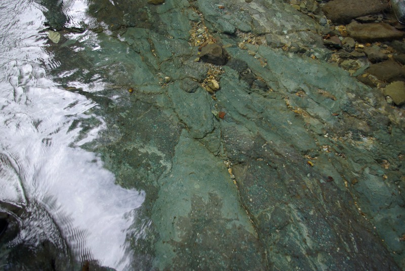 s-09青い河床.jpg